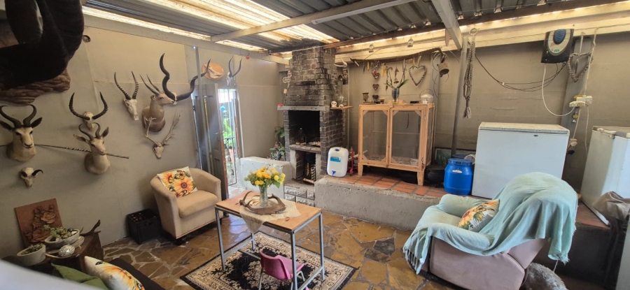 5 Bedroom Property for Sale in Greenfields Eastern Cape